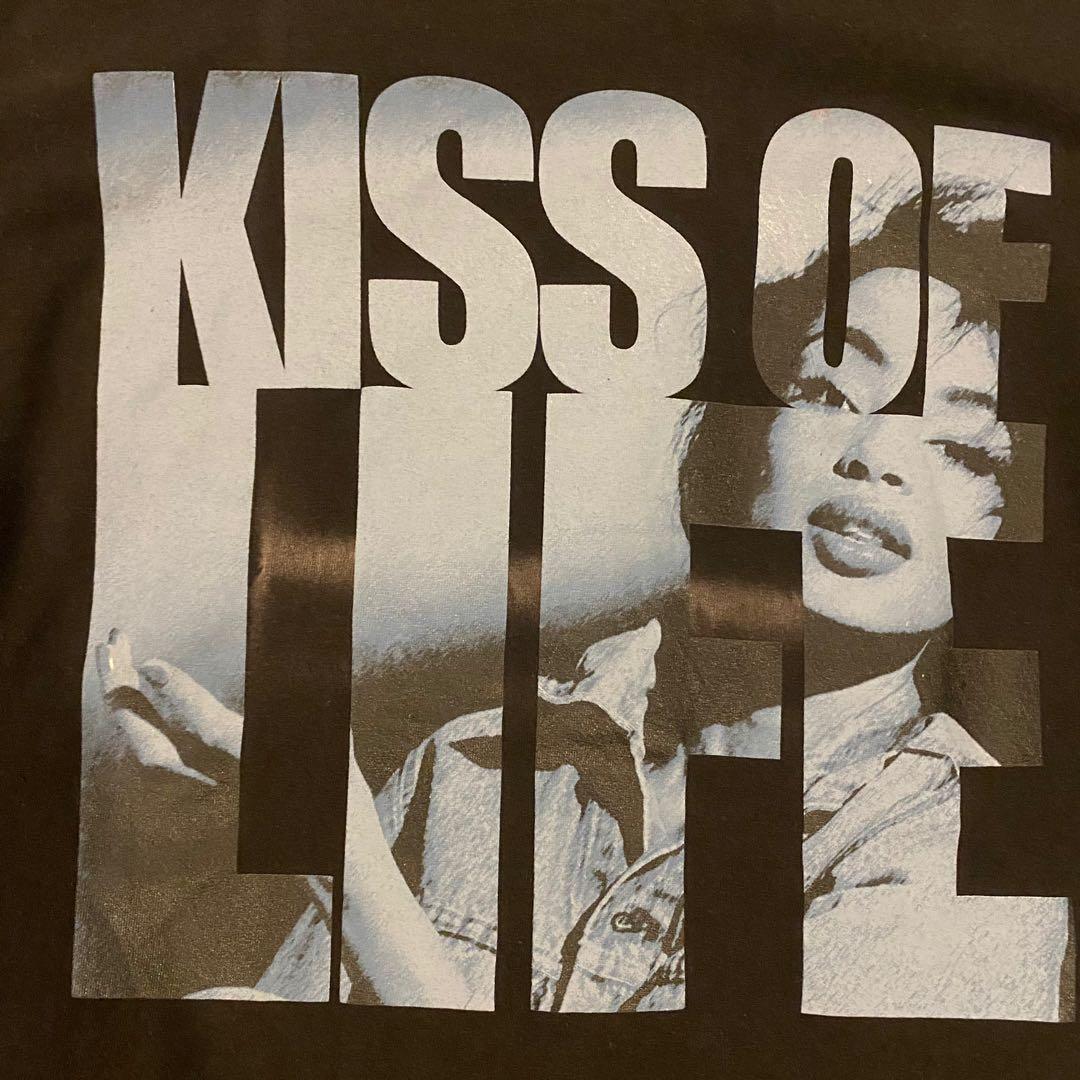 SADE Kiss of Life Tee, Men's Fashion, Tops & Sets, Sleep and