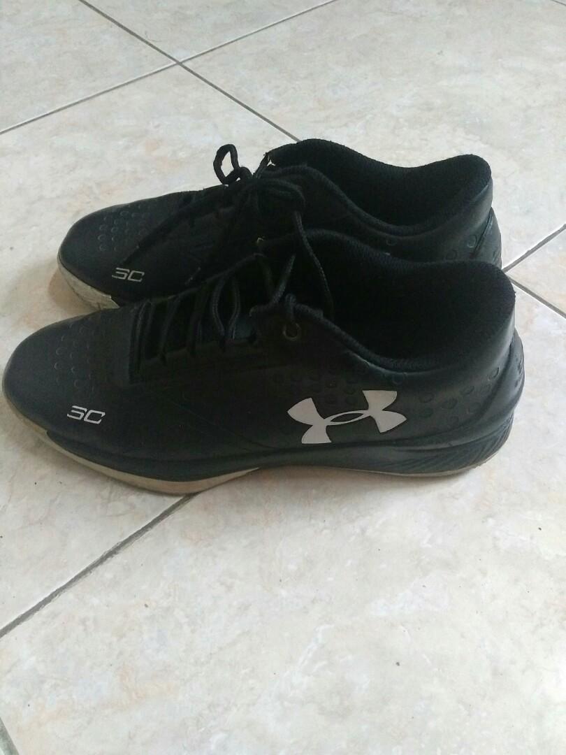 Sepatu under 2025 armour scorpio
