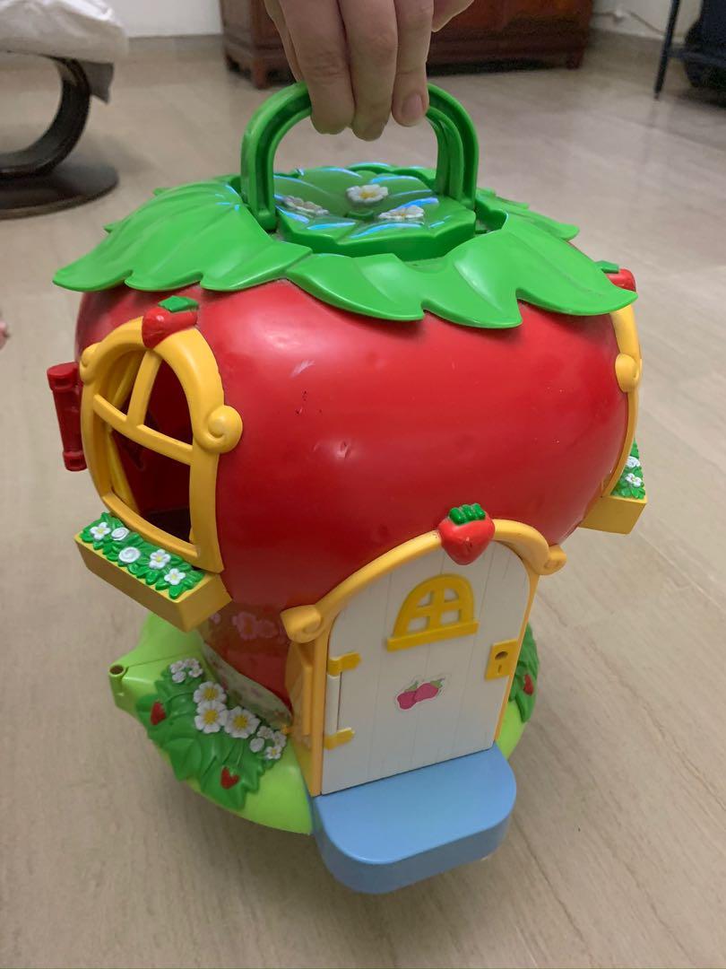 strawberry shortcake house toy