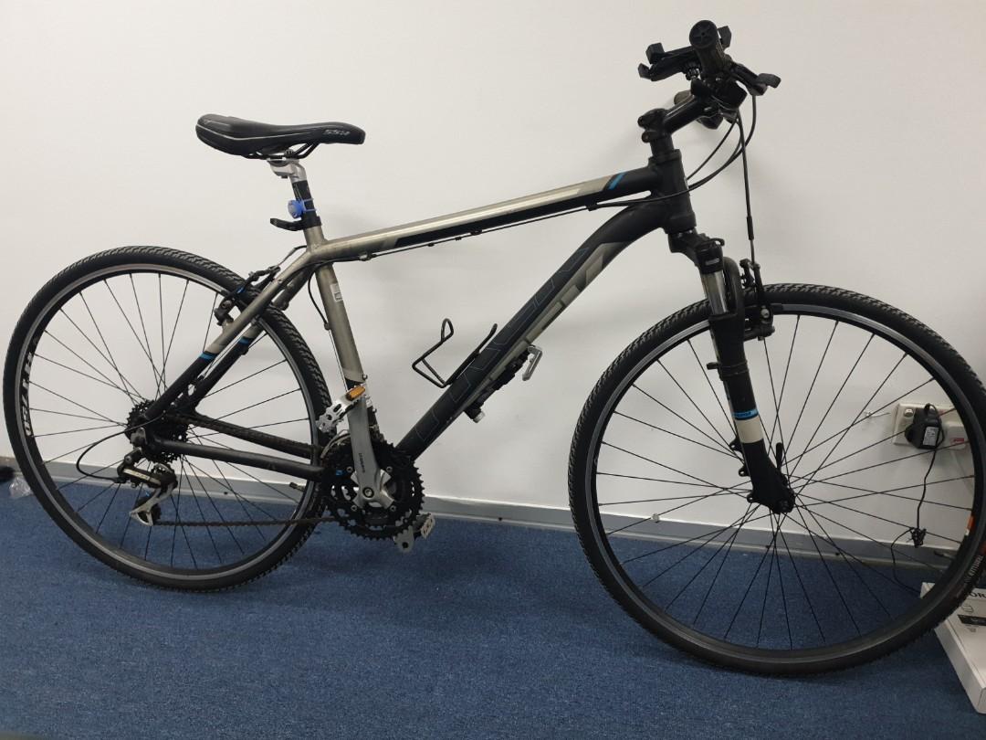used trek hybrid bikes