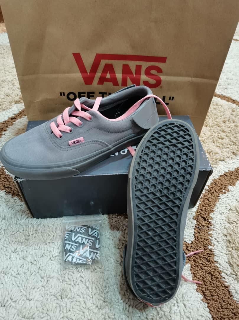 vans era year of the rat