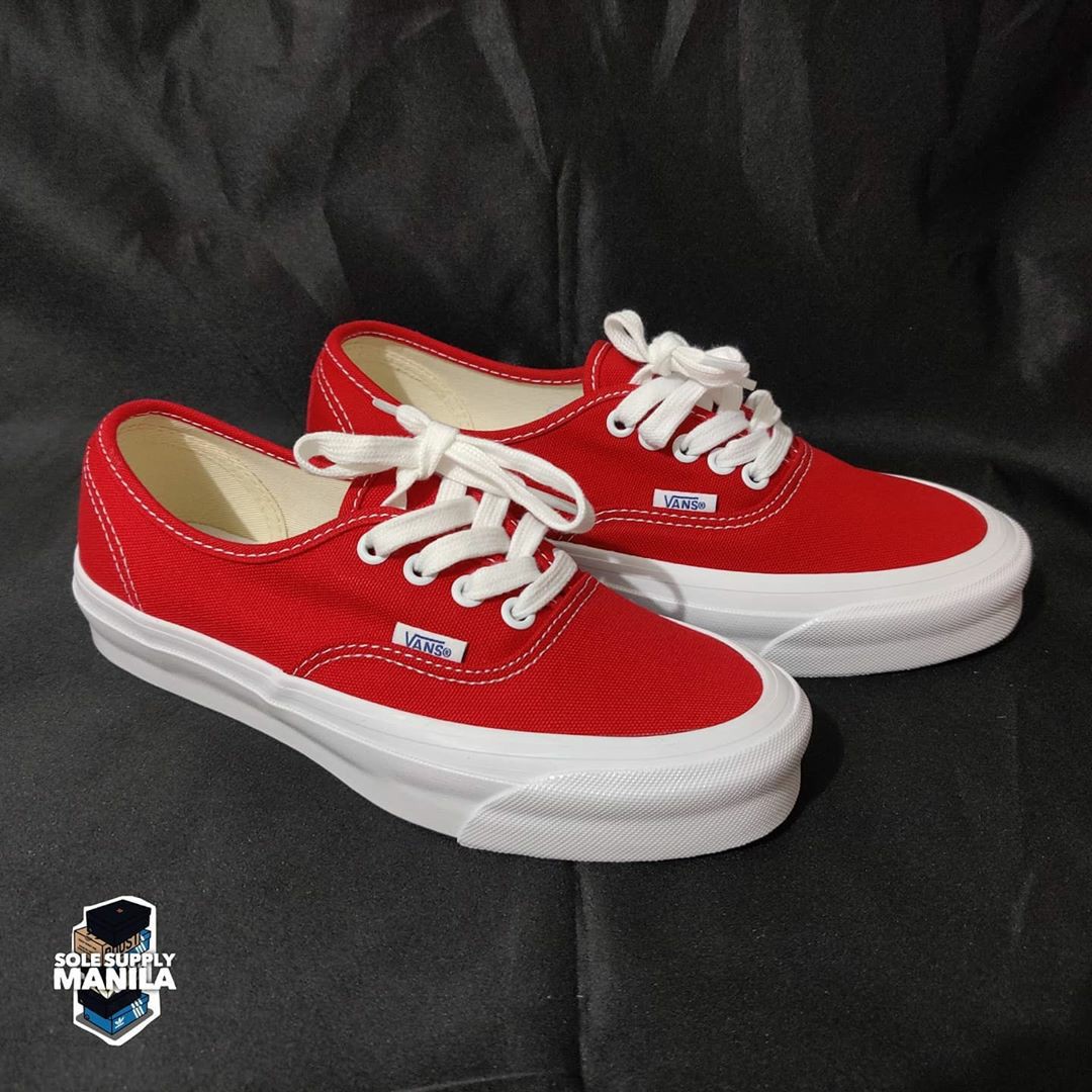 vans authentic red and white