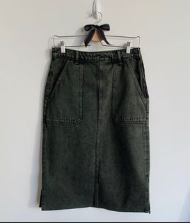 （分類：）位於 。 由 l_armoire 提交（商品編號 1037883422，圖片 1）。簡介： 。