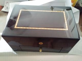 (Category: ) located in . Submitted by shiatsu (Listing ID 1038206397, Image 1). Description: .