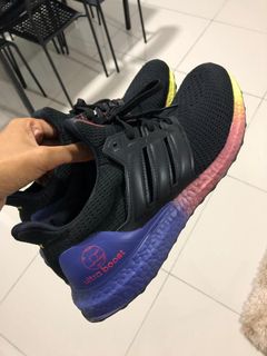 (Category: ) located in . Submitted by sneakersguard (Listing ID 1038229550, Image 1). Description: .