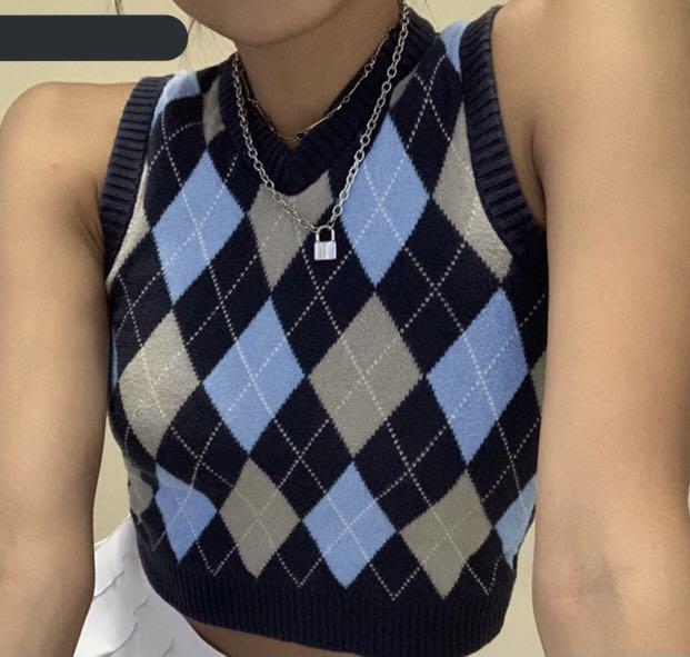 sweater vest brandy melville