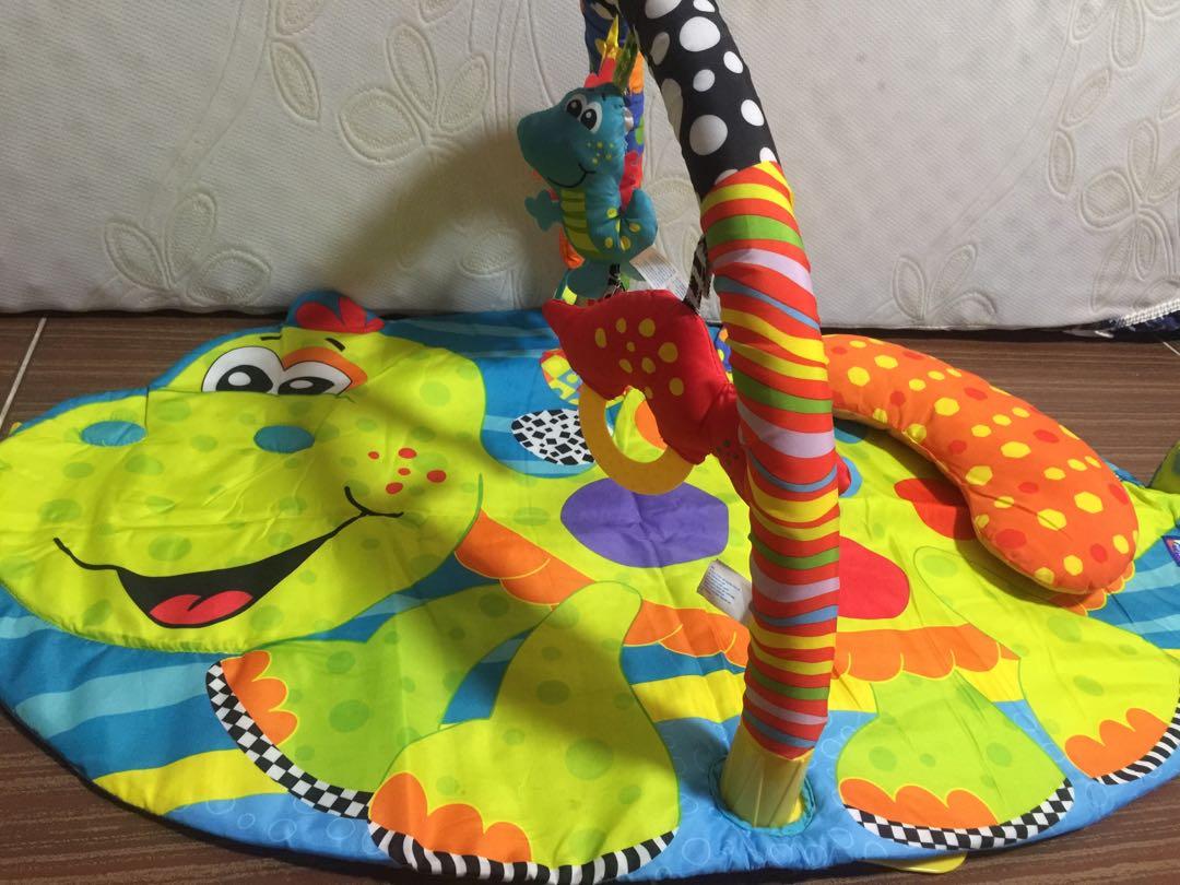 skip hop babygym explore & more