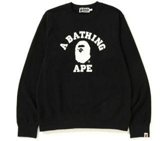 BAPE - A BATHING APE CREWNECK (M) BNWT
