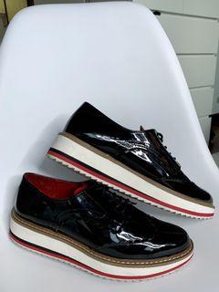 Black shoes formal