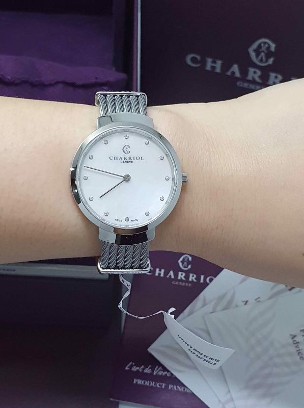 Charriol slim watch 2025