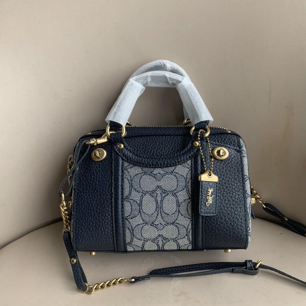 coach lark bag 19 in signature jacquard