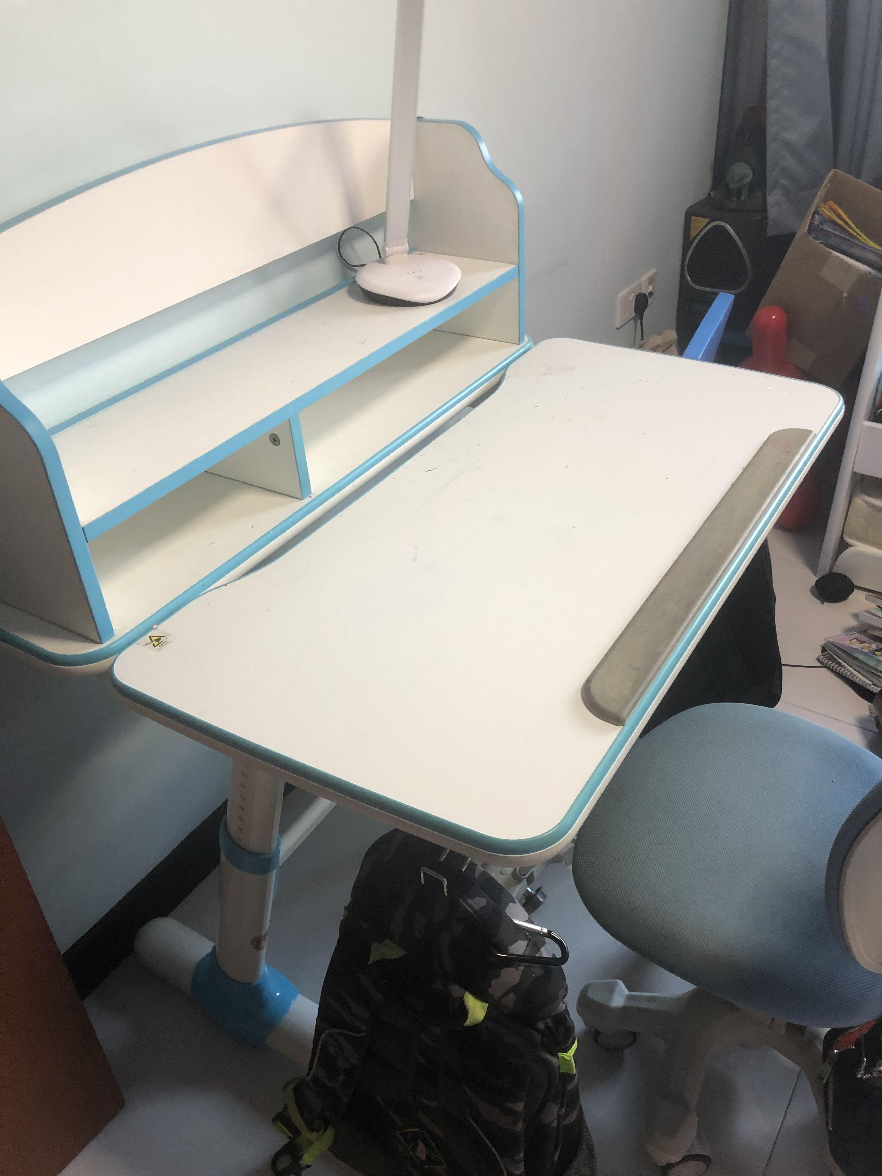 junior table and chair set