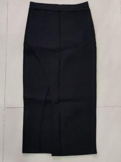 Front slit pencil skirt
