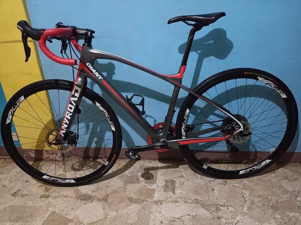 Giant AnyRoad CoMax, Sports Equipment 