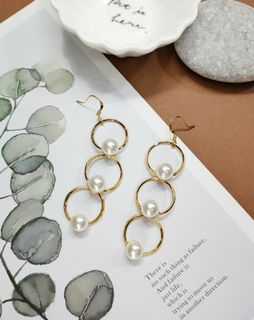 (Category: ) located in . Submitted by artilicious (Listing ID 1038150568, Image 1). Description: .