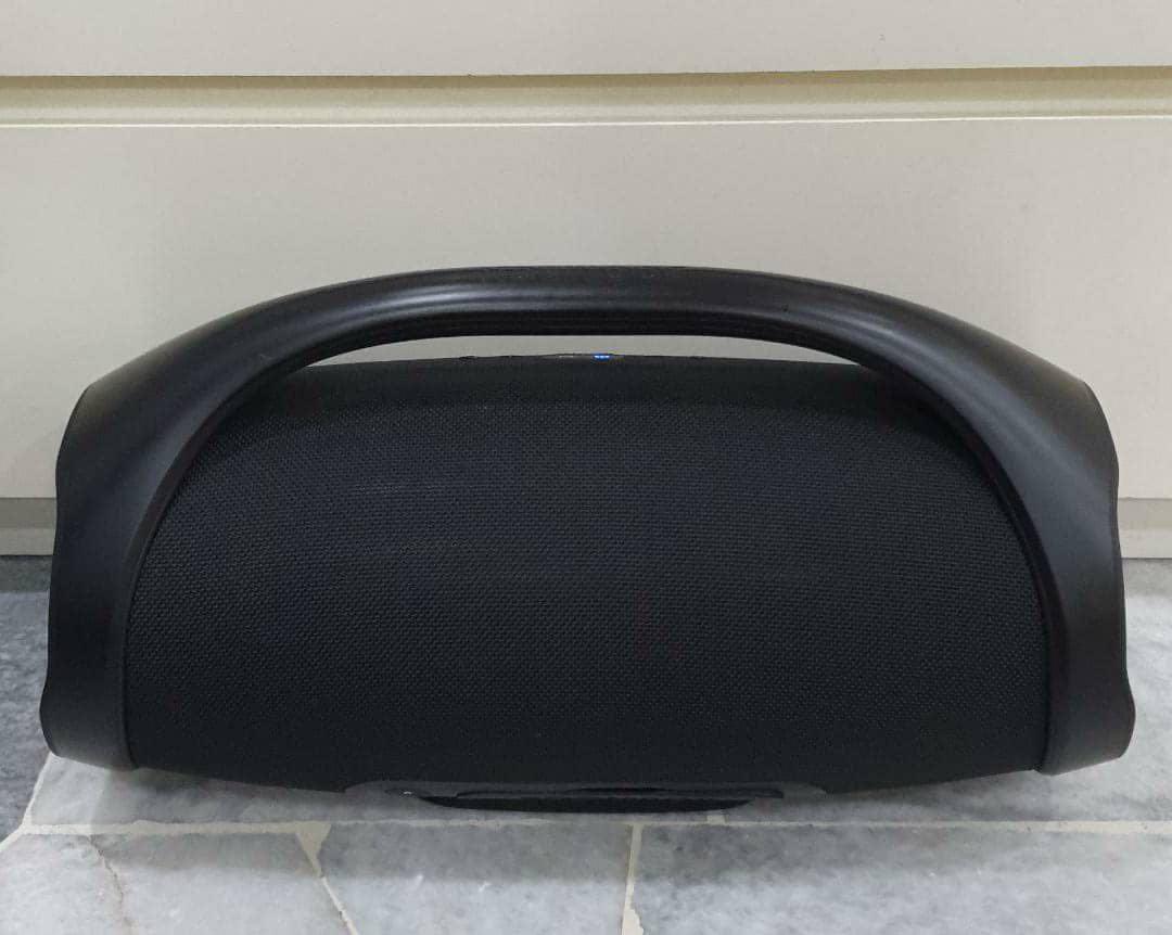 Jbl cheap boombox used