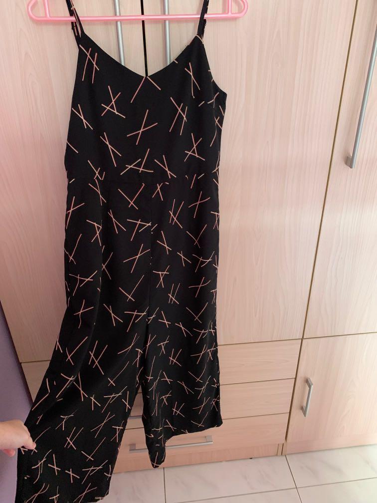 black flowy overalls