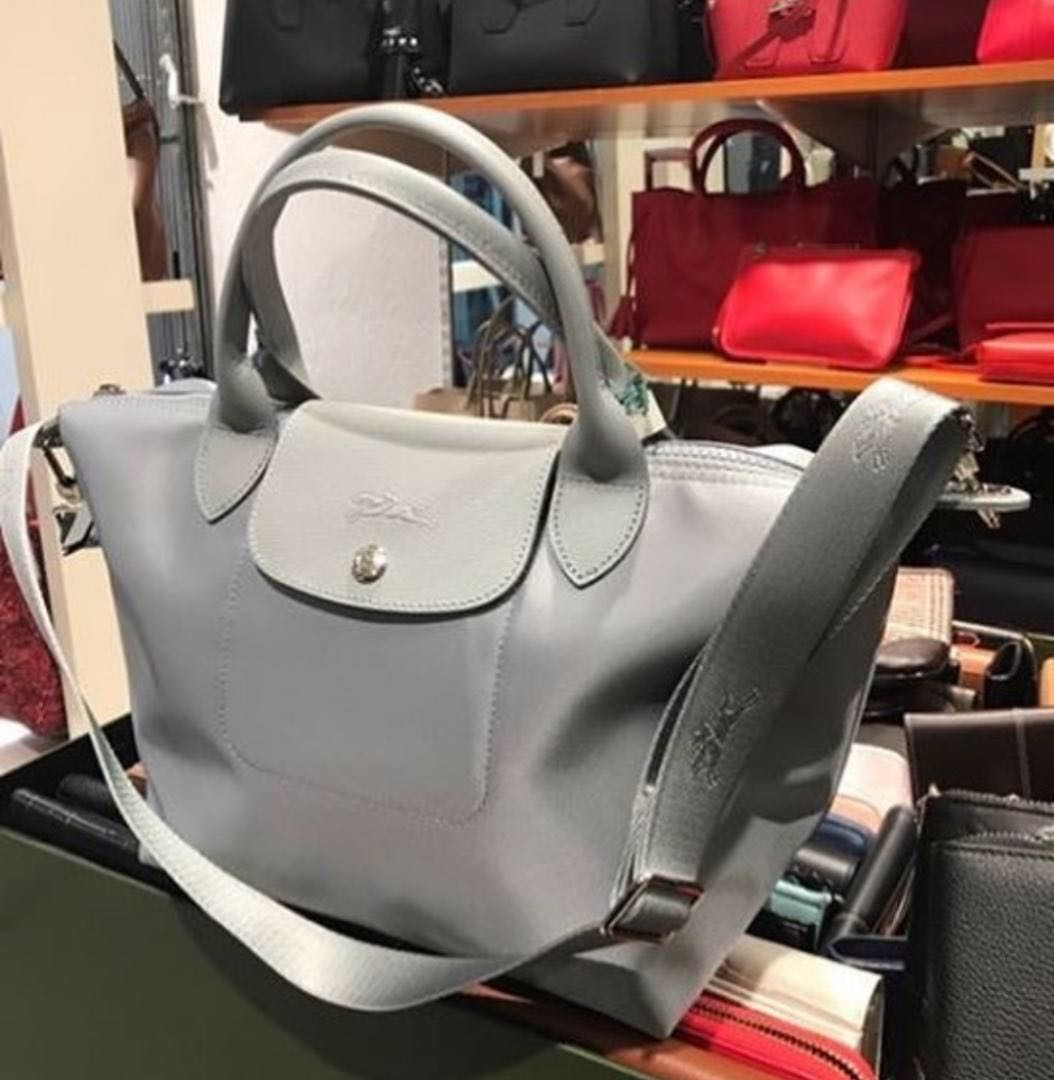 Longchamp Le Pliage Neo Clutch Bag, Women's Fashion, Bags & Wallets, Purses  & Pouches on Carousell