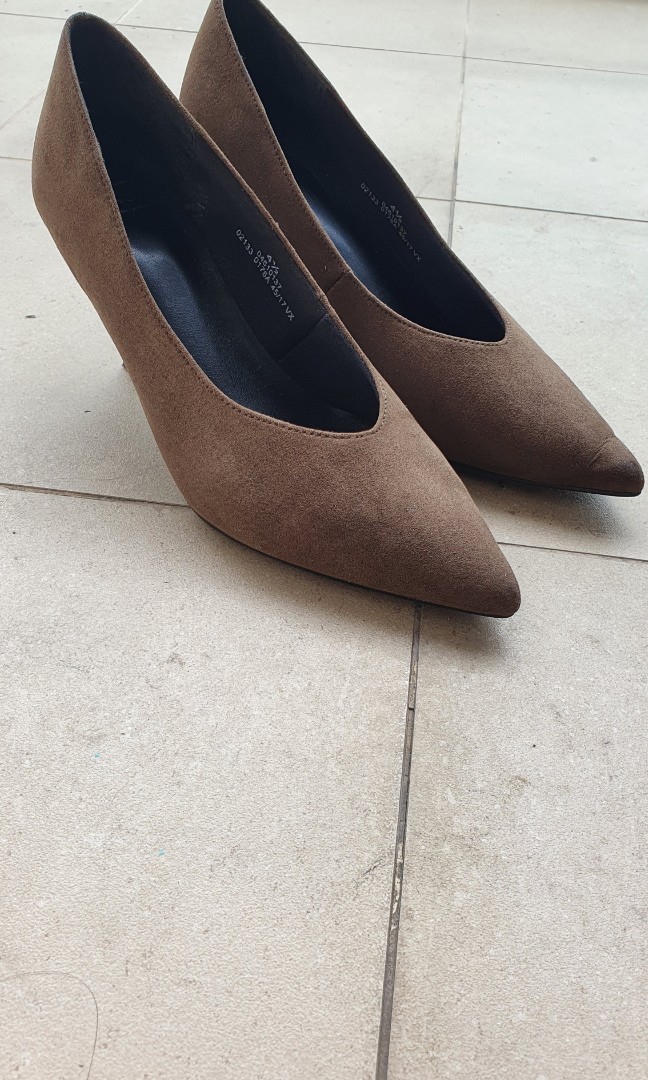 olive green suede heels