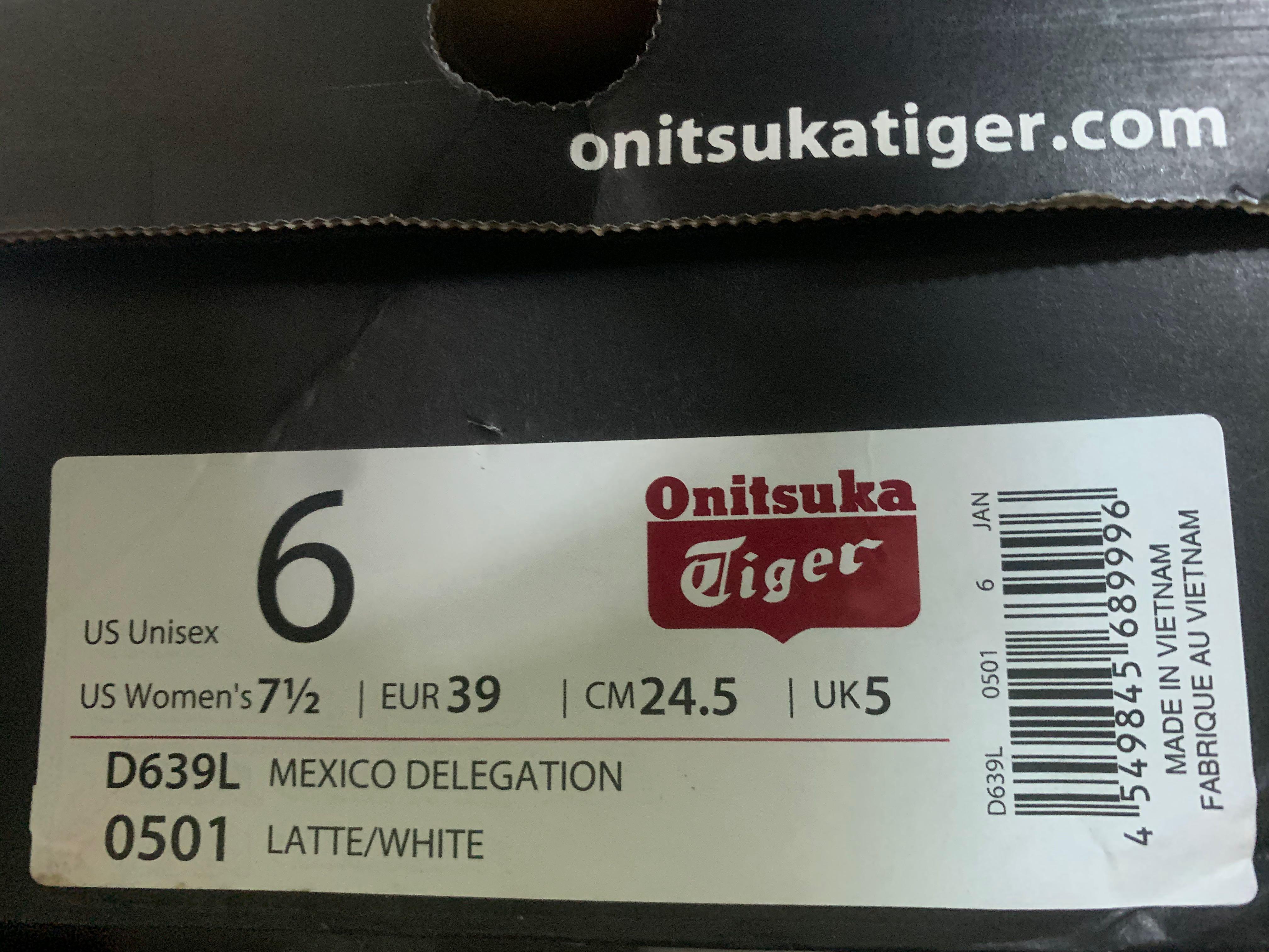 Onitsuka Tiger Shoe (Category: Sneakers) located in Singapore. Submitted by netey (Listing ID 1038192436, Image 2). Description: Original brand new in box Was gifted the wrong size.