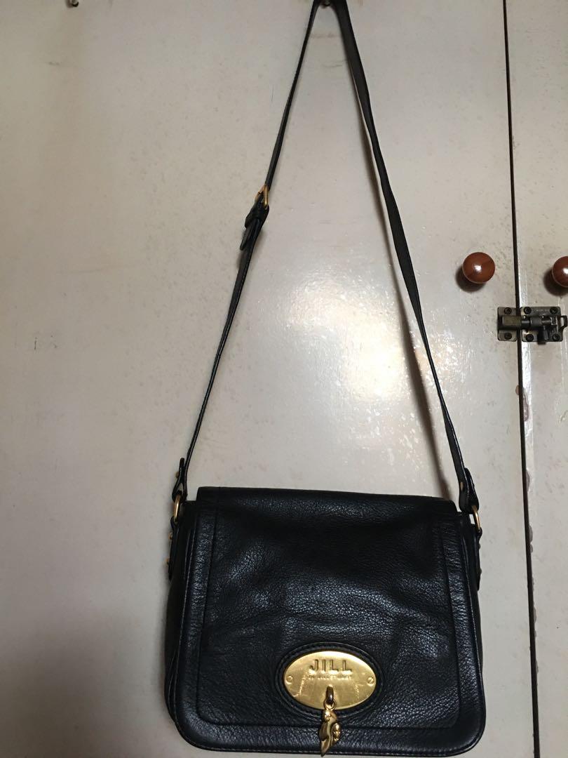 Original Jill Stuart Bag (Category: Luxury Bags & Wallets) located in Cainta. Submitted by bestchoice25 (Listing ID 1038067458, Image 1). Description: Original Jill Stuart Sling Bag Leather Color Black Very good condition 9(L) x 7-1/2(H)x3(W) .