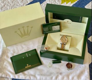 (Category: ) located in . Submitted by RetroAntigueCollection (Listing ID 1038126901, Image 1). Description: .