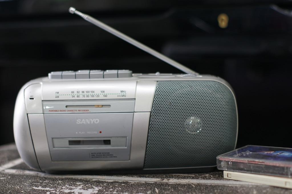 Sanyo Portable Radio Cassette Recorder MX150F, Audio, Portable Music Players on Carousell