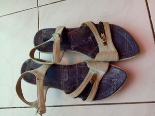 (Kategori: ) berada di . Dikirim oleh vanbeth68 (ID iklan 1038052797, Gambar 1). Deskripsi: .
