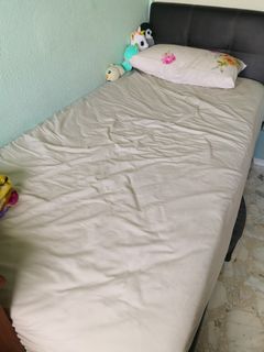 (Category: ) located in . Submitted by me.jj (Listing ID 1038072847, Image 1). Description: .
