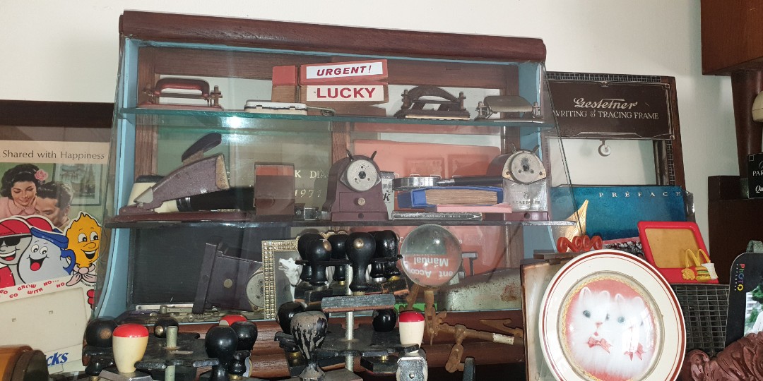 (Category: ) located in . Submitted by rental_of_vintage_item_katong (Listing ID 1038252810, Image 1). Description: .