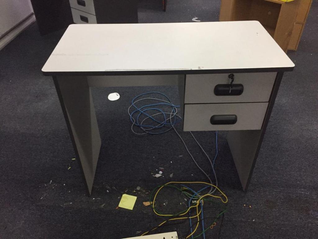 3 foot deals desk with drawers