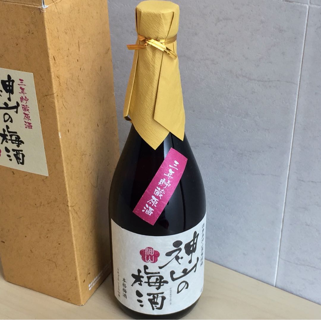 神山の梅酒(3年古酒原酒）not Choya, 嘢食 嘢飲, 酒精飲料- Carousell