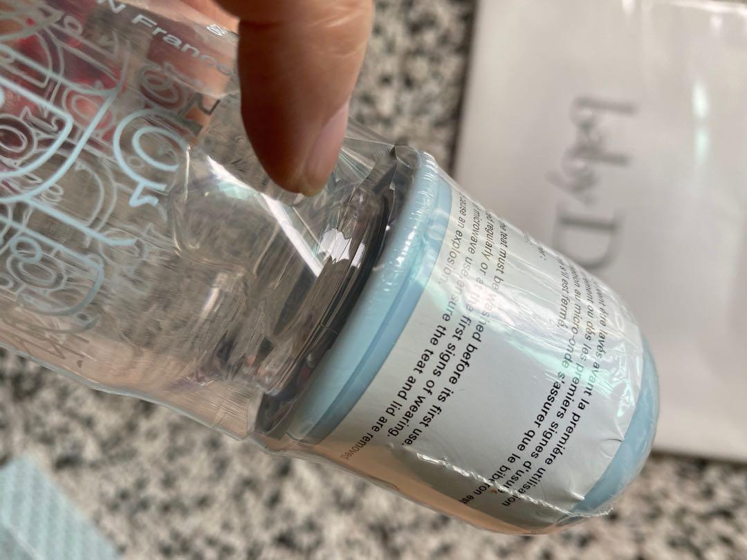 全新baby Dior 奶瓶奶樽baby Milk Bottle 兒童 孕婦用品 餵養產品 奶粉 Carousell