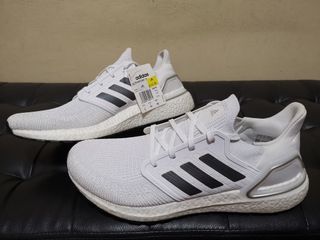 (Category: ) located in . Submitted by sneakerjuan (Listing ID 1038372296, Image 1). Description: .