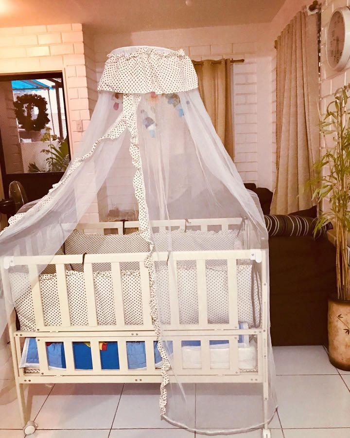 Apruva metal on sale crib with bassinet