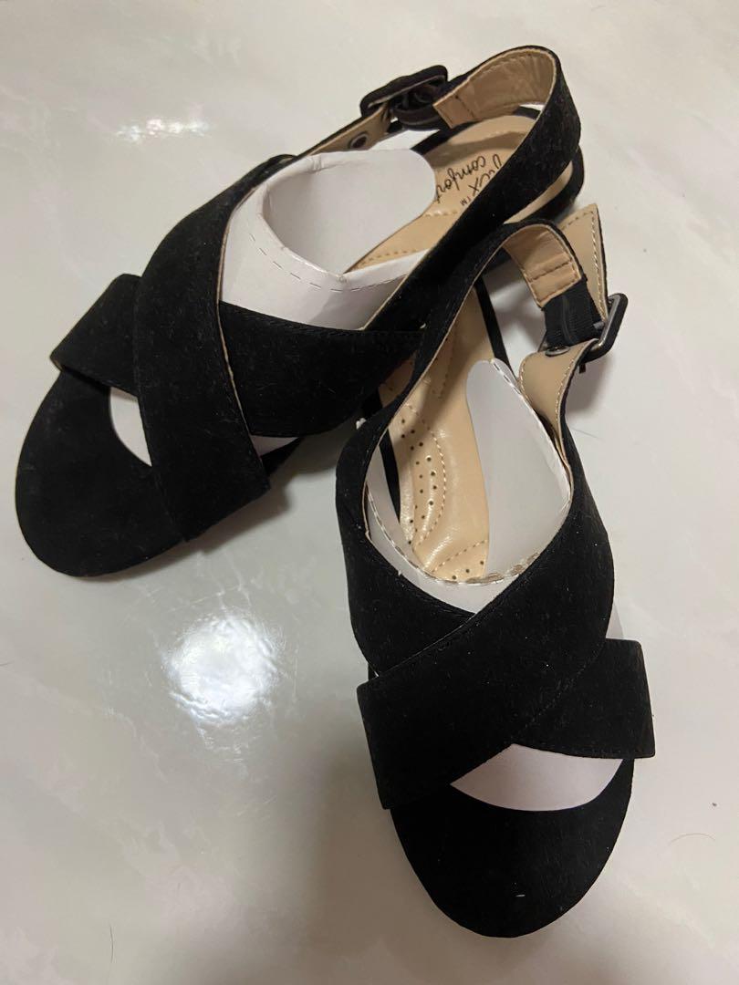 basic black sandals