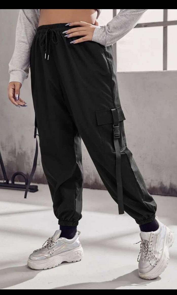 black cargo pants mens outfit