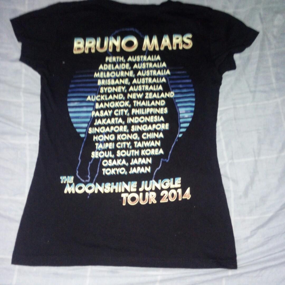 Bruno mars moonshine concert shirt (Category: Traditional & Ethnic wear) located in Makati City. Submitted by cd910625 (Listing ID 1038326049, Image 2). Description: used bruno mars ladies shirt medium size.