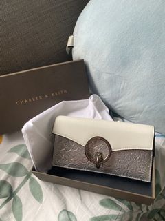 （分類：）位於 。 由 francesva 提交（商品編號 1038300538，圖片 1）。簡介： 。