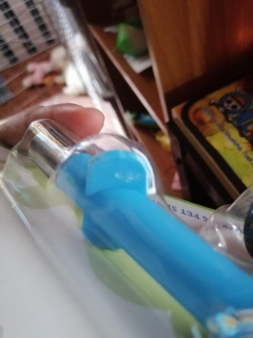 Dog water bottle holder (Category: Homes & Other Pet Accessories) located in Manila. Submitted by ohnalovespanda (Listing ID 1038272244, Image 3). Description: bottle holder for dogs or cats bought it in shopee for 150 unused since my furbabies did not like it and never drank from it small scratches as seen on last two photos (pinaglaruan lang nila 😂) will sell it for 200 if bibilhin yung dalawa.
