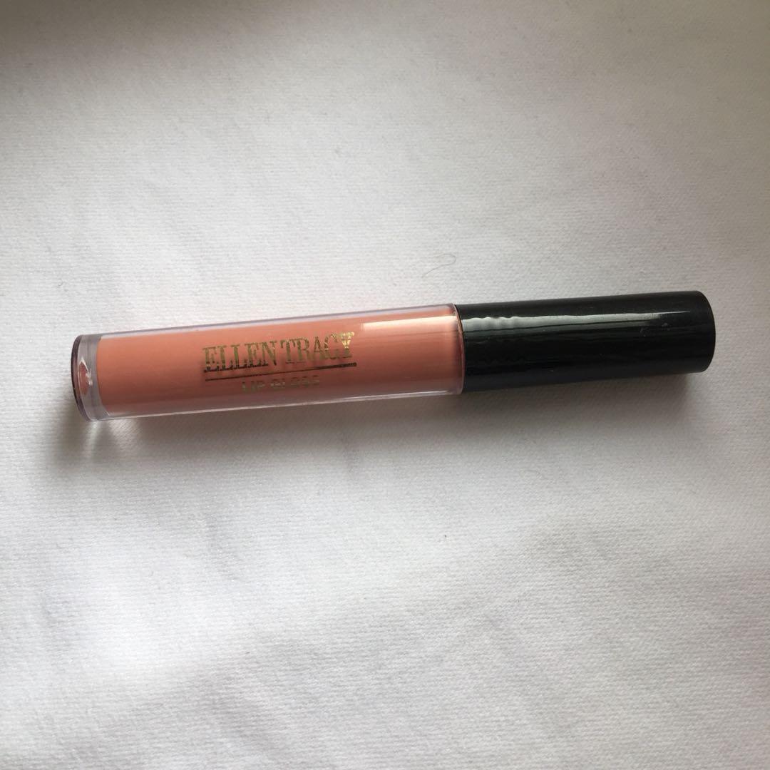 Ellen Tracy Lip Gloss (Category: Makeup) located in Santa Rosa. Submitted by co.lovesorganique (Listing ID 1038287473, Image 1). Description: Travel size. .