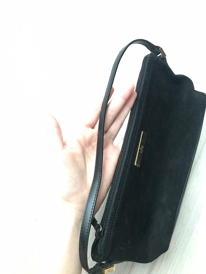 Gucci Boat Pochette Bag — UFO No More