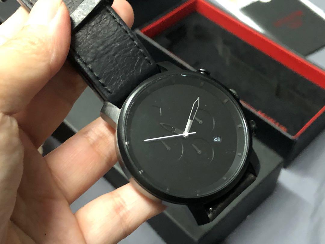 Mvmt chrono 2025 black leather