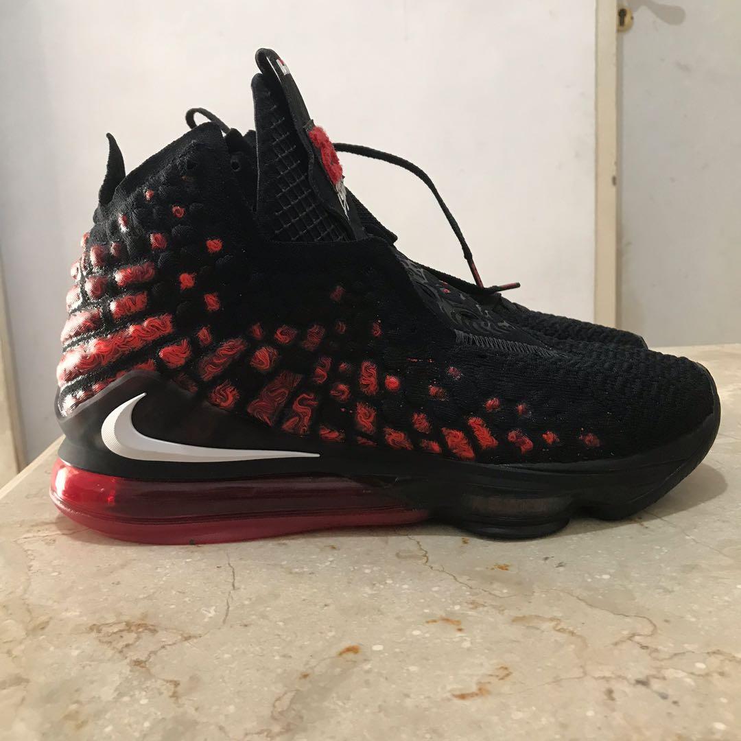 Harga nike hotsell lebron 17
