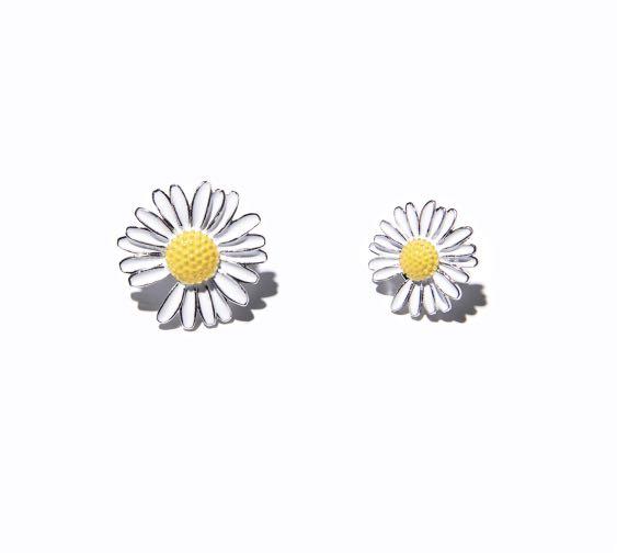 Peaceminusone- PMO DAISY PIN SET #1 YELLOW, 興趣及遊戲, 收藏品及