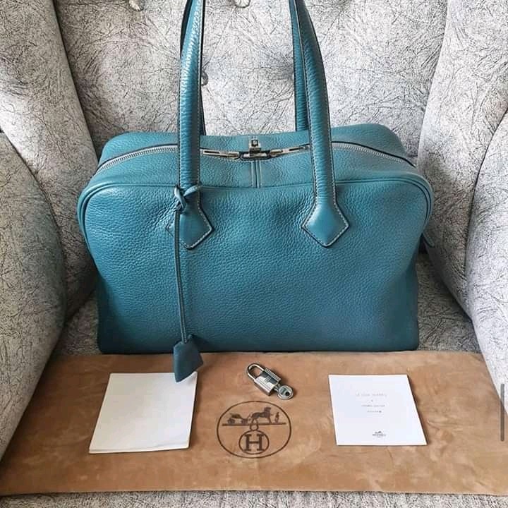 Hermes shop victoria price