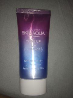 Skin aqua - tone up uv crean