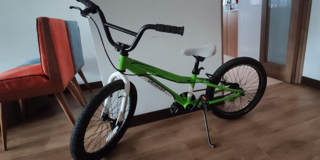 specialised hotrock 20 inch bike