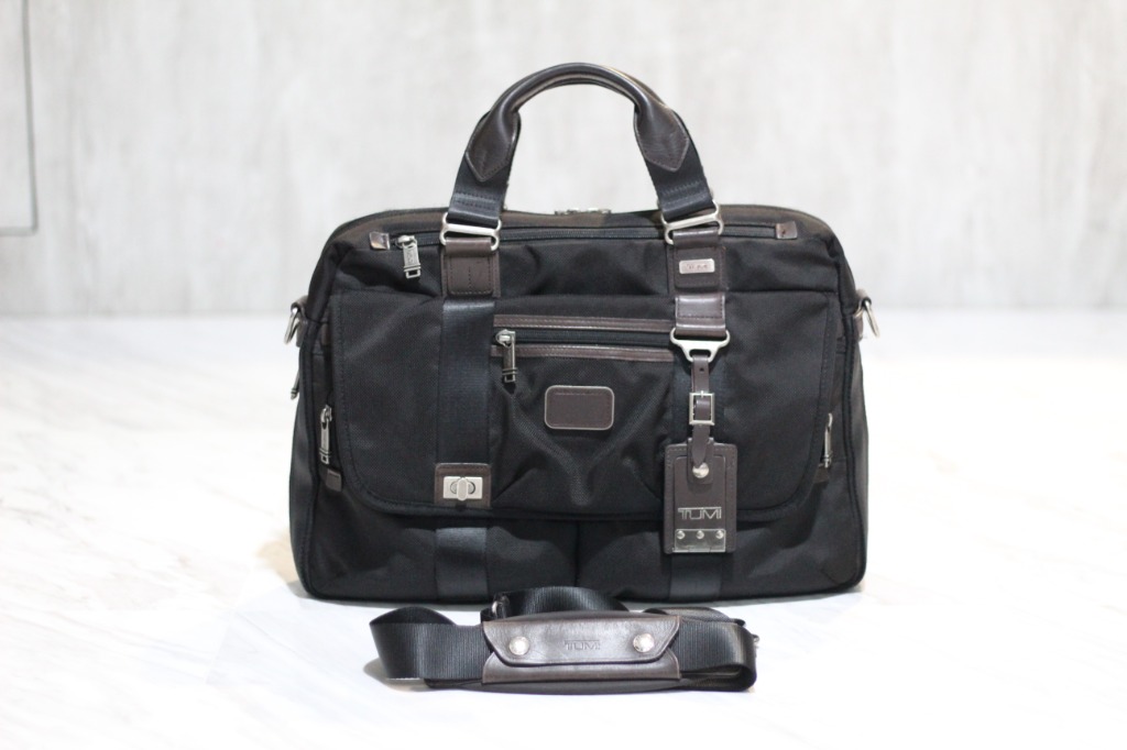 Tumi alpha bravo pinckney shop