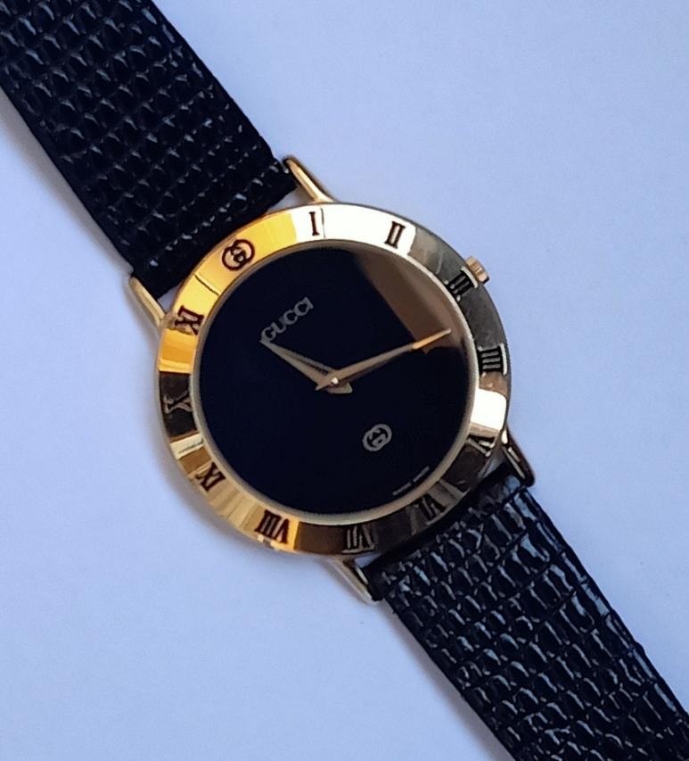 Vintage Gucci Men's Watch 3000M, Luxury, Watches on Carousell